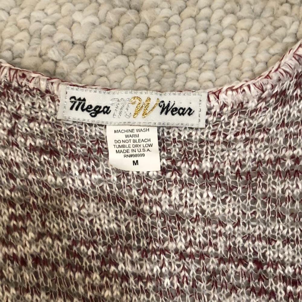 Cold Shoulder Light Sweater - Picture 2 of 4